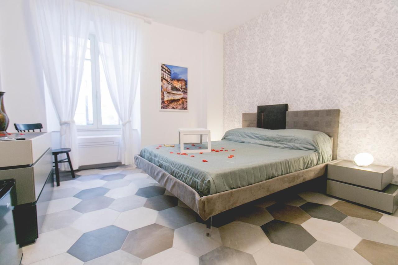 Bed and Breakfast Anticaglia/24 à Naples Extérieur photo