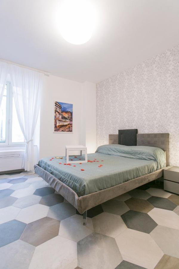 Bed and Breakfast Anticaglia/24 à Naples Extérieur photo