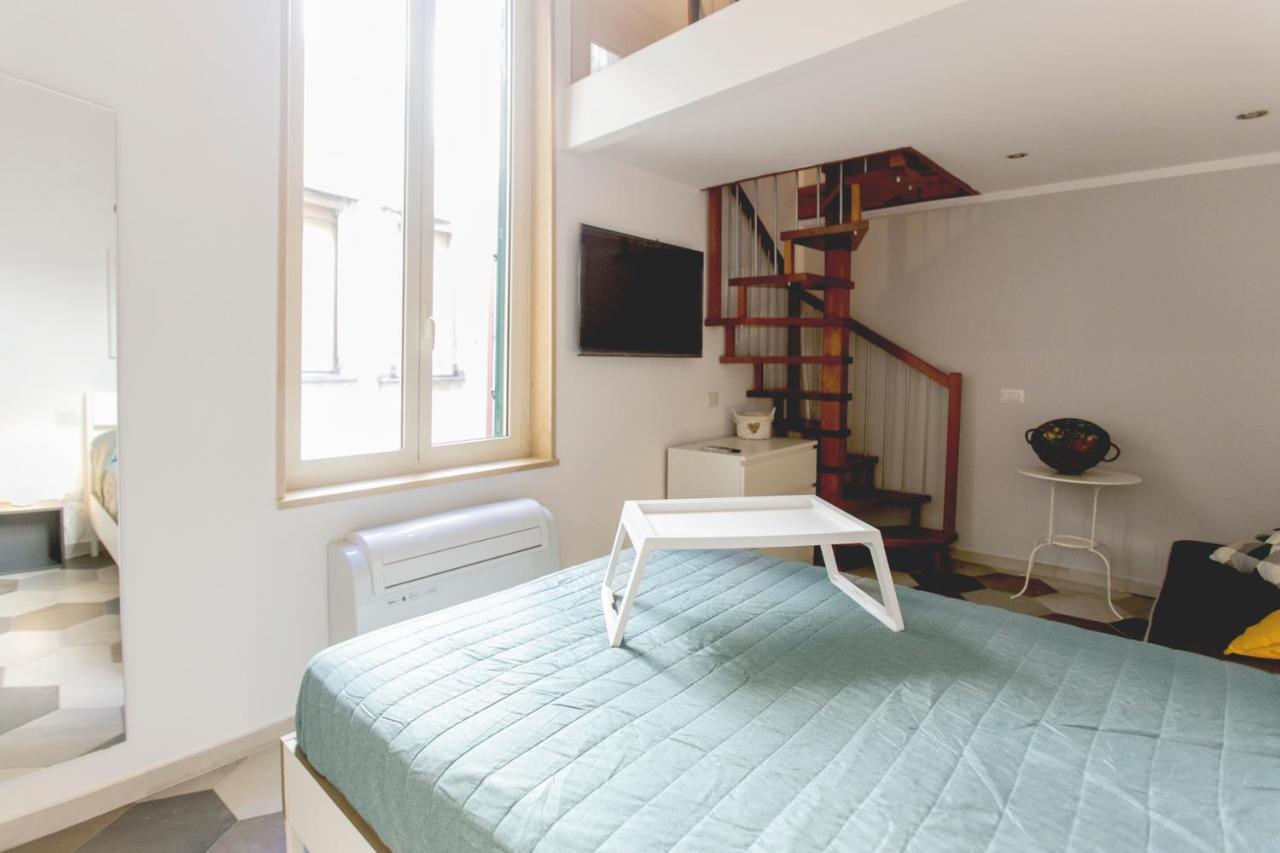 Bed and Breakfast Anticaglia/24 à Naples Extérieur photo